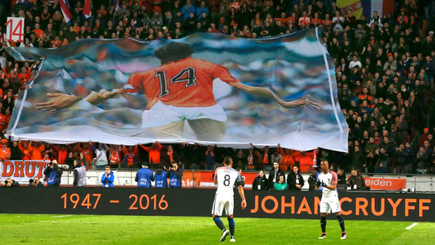 cruyff-pod-rongen.jpg